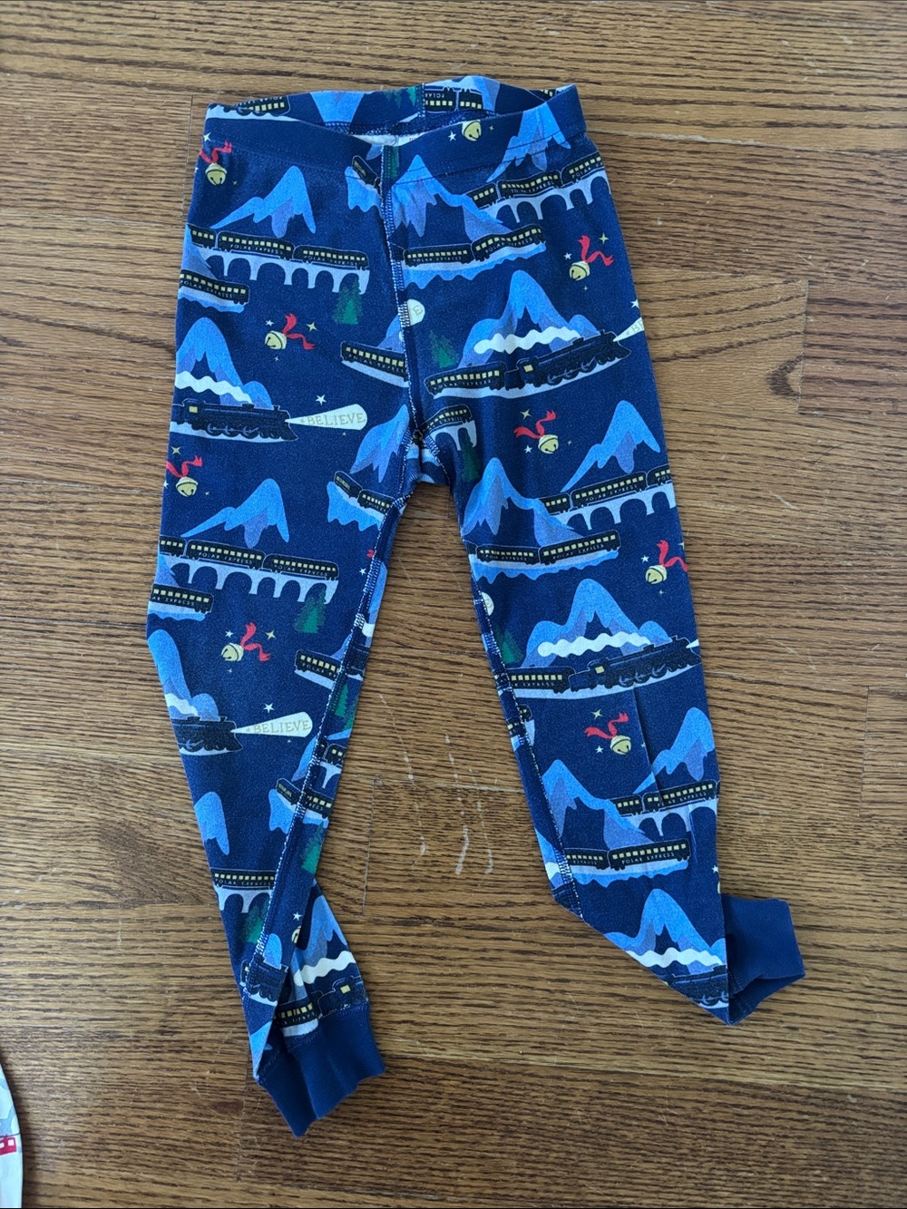 2 pairs Hanna Andersson Long Sleeve Gondola/Polar Express print organic cotton - Picture 8 of 8